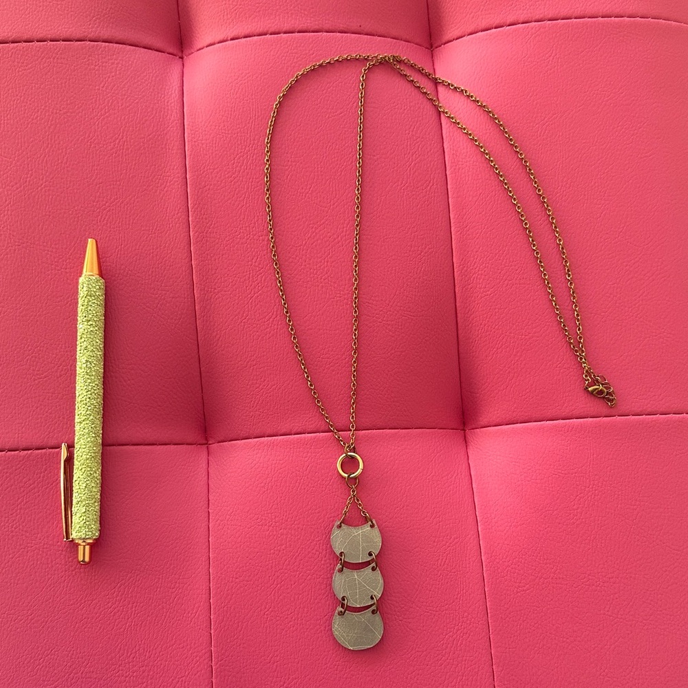 Elegant Gold Triple Pendant Necklace